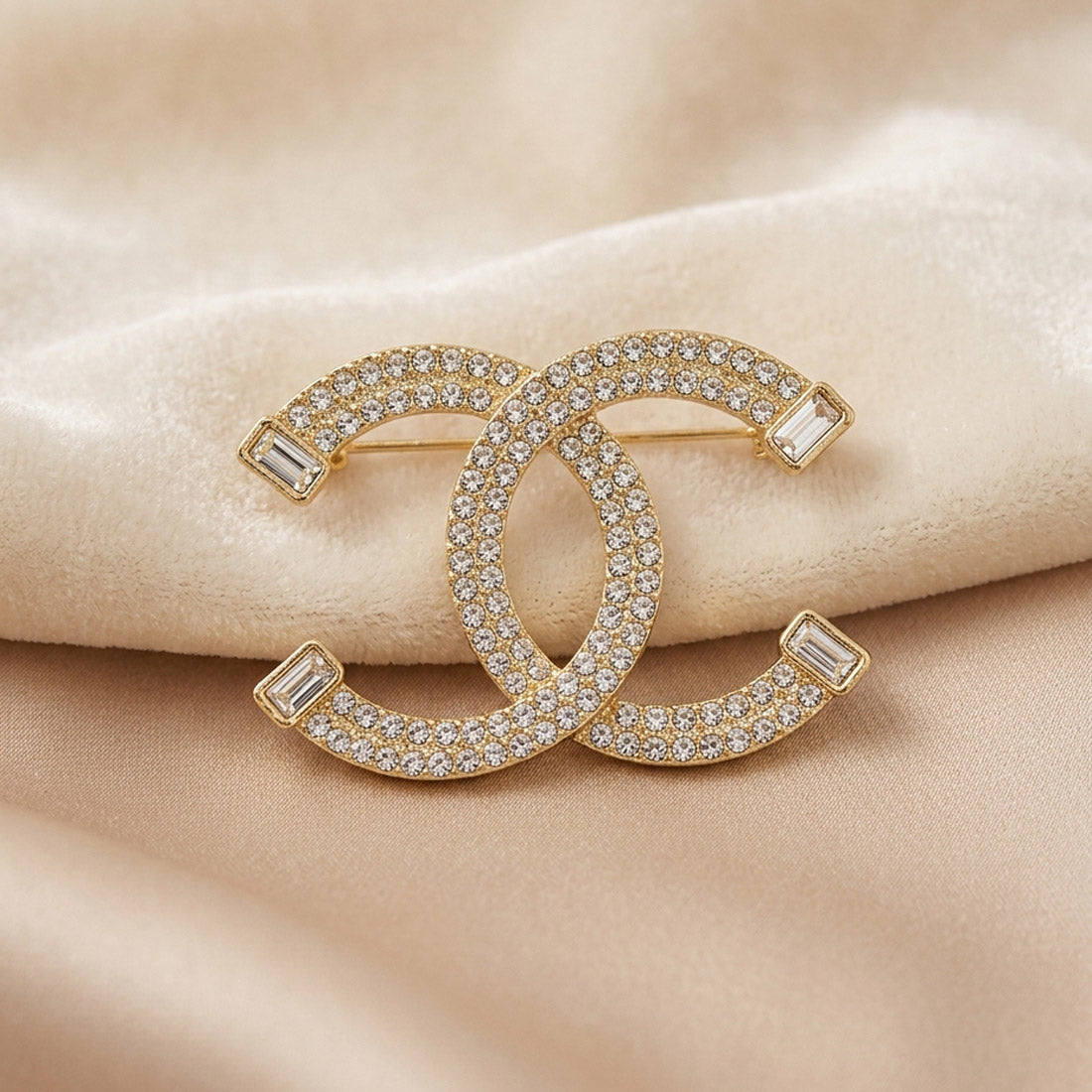 Chanel brooch for women