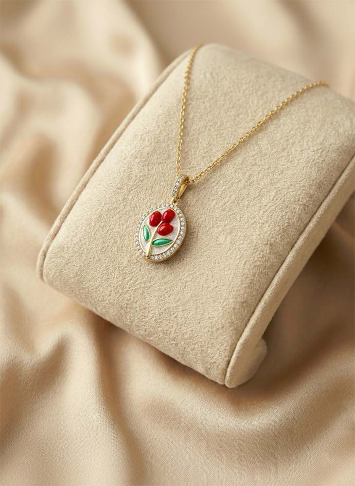 Red Rose Necklace