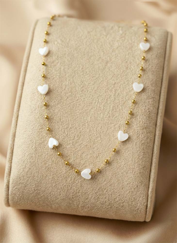 Loulou Heart Hamsa Necklace