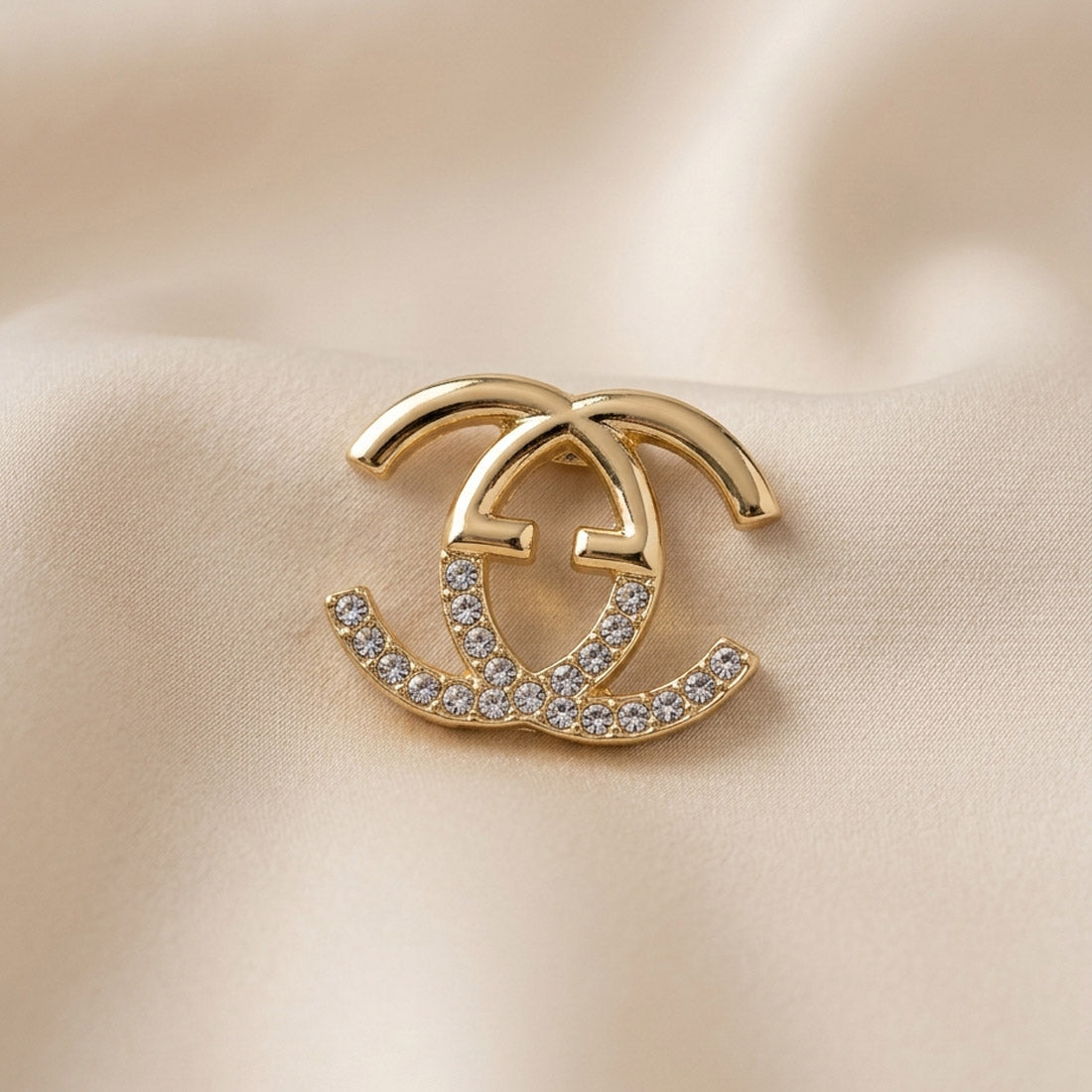 Chanel brooch for women