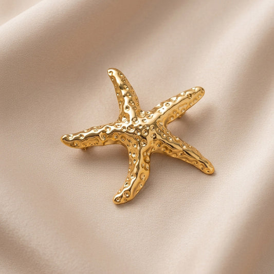 Star brooch for women